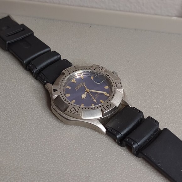 Nice Untested Blue And Black Analog Watch - Picture 2 of 11